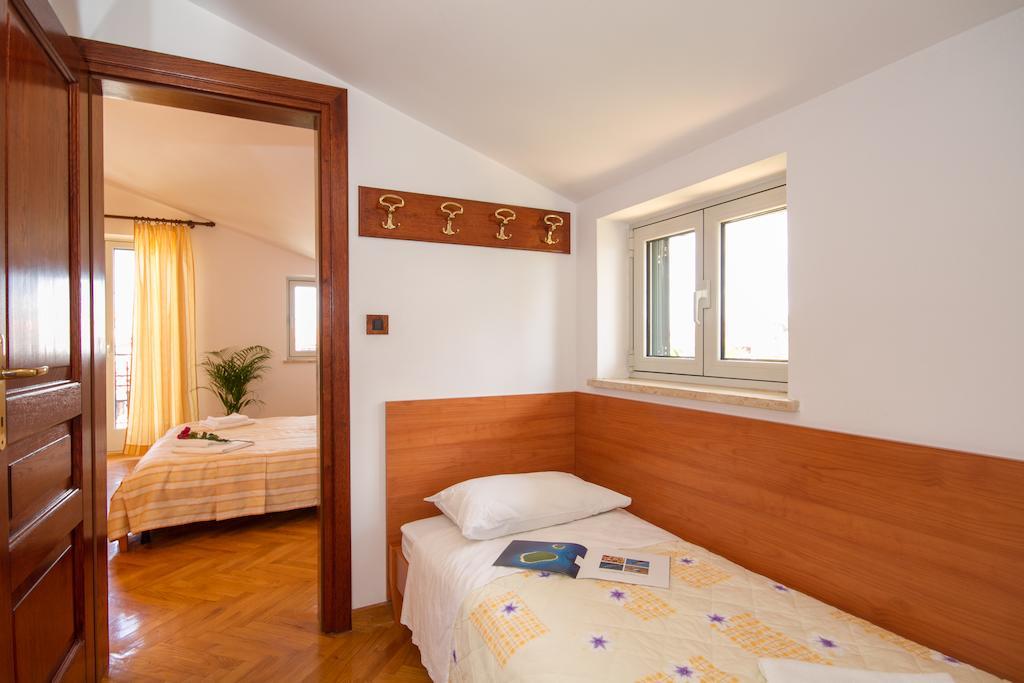 Villa Sveta Eufemija - Bed And Breakfast Ровінь Номер фото